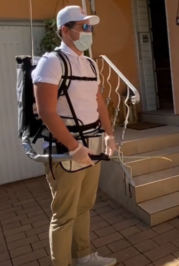 Corona rugzak met spuit 0