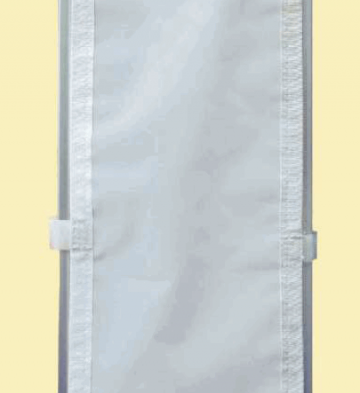 Koppelzeil tussen twee tenten