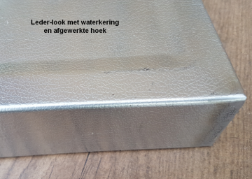 Lederlook met waterkering 1