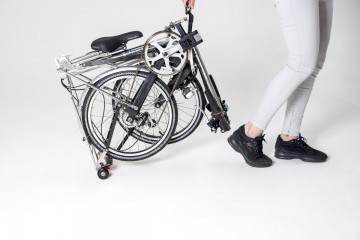 R22opgevouwen op wieltjes