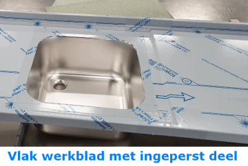 Vlak werkblad met ingeperst deel