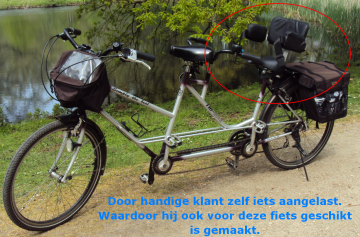 Zadel met rugsteun op tandem